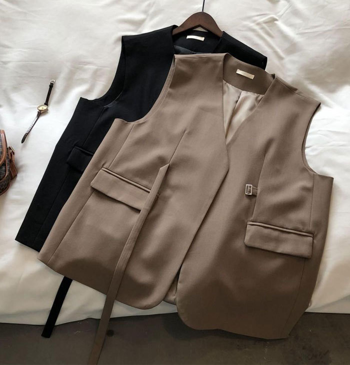 ロングベスト　ベスト　ジレ　ロングジレ　ベスト　オフィスカジュアル　レディース　トップス　カジュアル　無地　着痩せ　通勤　オフィス　フェミニン　コーディネート　大きいサイズ　羽織　ポケット付き