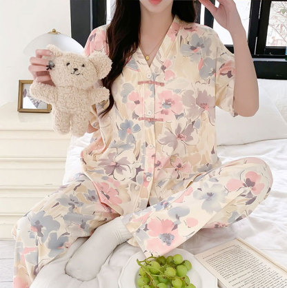 ルームウエア　レディース　女性用　綿　前開き　半袖　ロングパンツ　花柄　総柄　部屋着　セットアップ　上下セット　パジャマ　ナイトウエア　Vネック　ふんわり　やわらか　お肌にやさしい　上品　春秋　春夏　洗える　可愛い