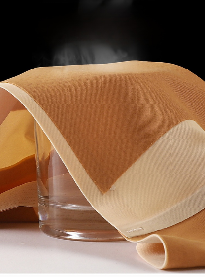  Hip-lifting color splicing panties