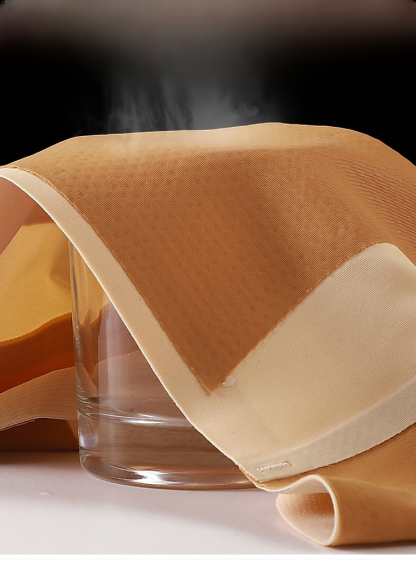  Hip-lifting color splicing panties