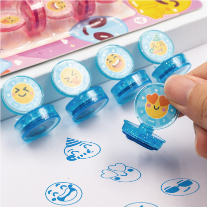 GATORO 6 pcs Cartoon Smiley Stamp | Suction Card Set