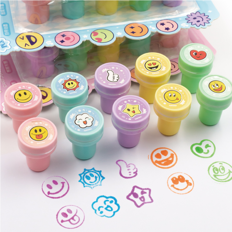 GATORO 10 pcs Cartoon Pattern Stamps | Suction Card Set