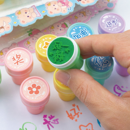 GATORO 10 pcs Cartoon Pattern Stamps | Suction Card Set