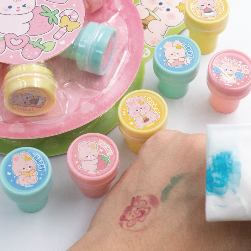 GATORO 6 pcs Cartoon Pattern Stamps | Suction Card Set