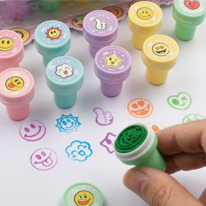 GATORO 10 pcs Cartoon Pattern Stamps | Suction Card Set