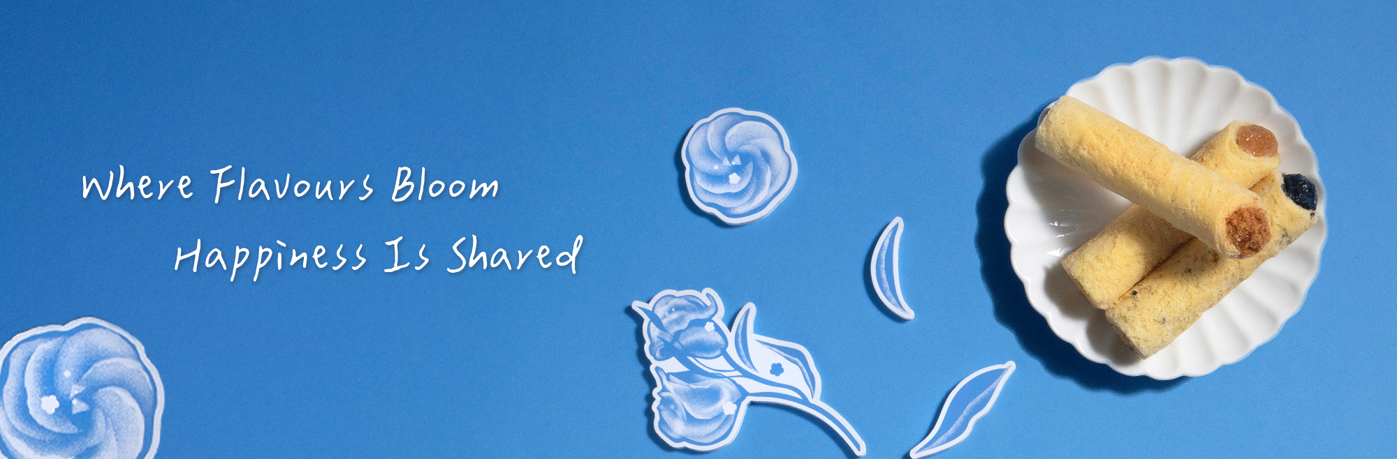 Summer limited mixed flavor egg rolls with floral blue gift box design.