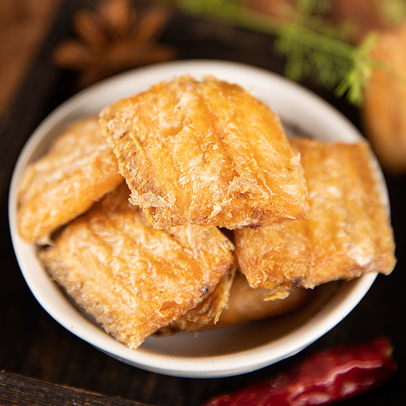 바삭바삭한 말린 갈치 간식