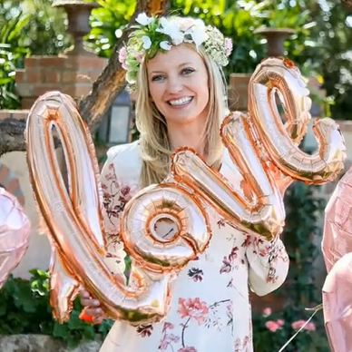 1 Piece 42" x 25" Rose Gold Love Letter Balloon