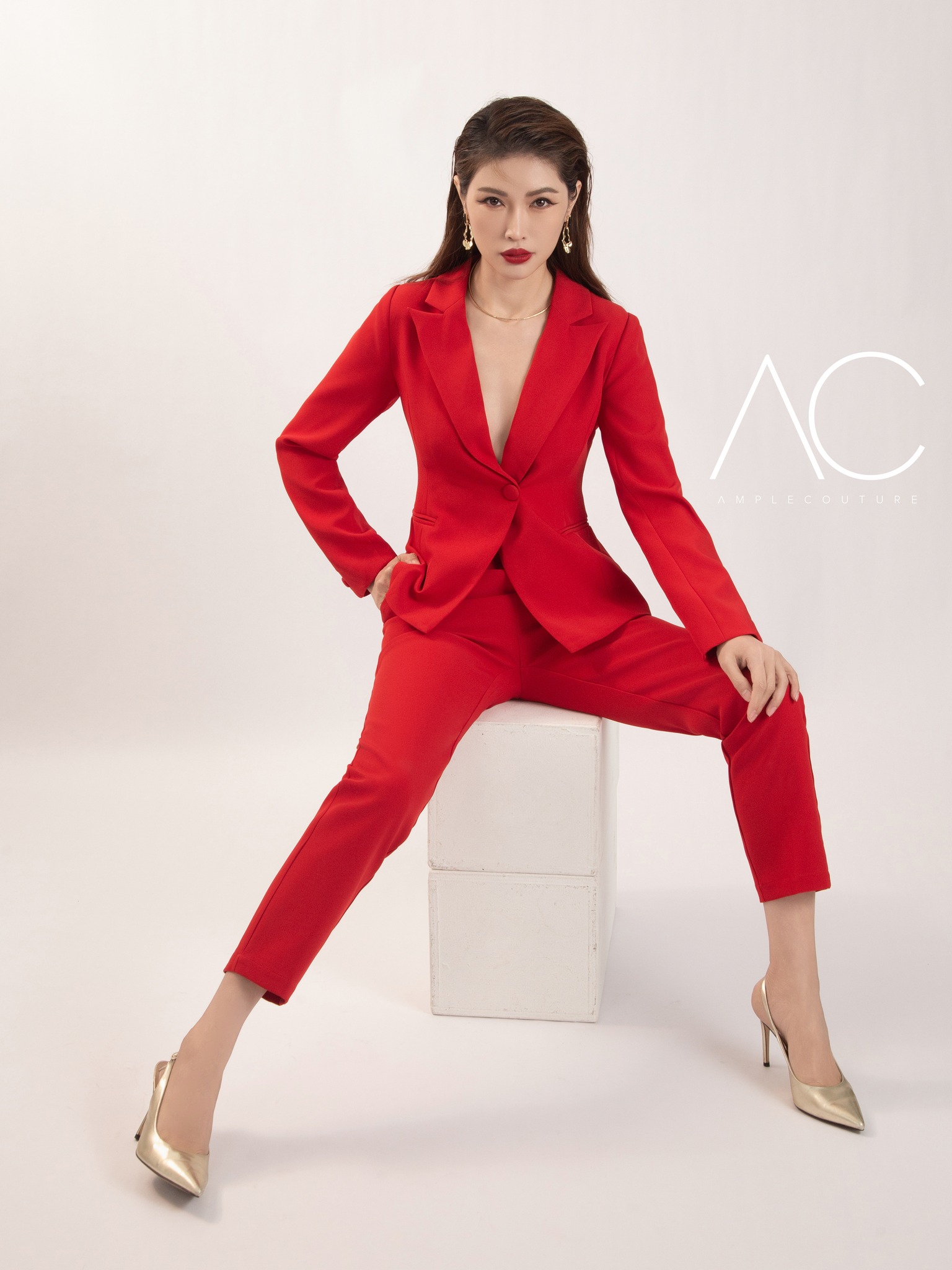 [Aspire to Inspire] Long Sleeve Front Button Blazer ACX04