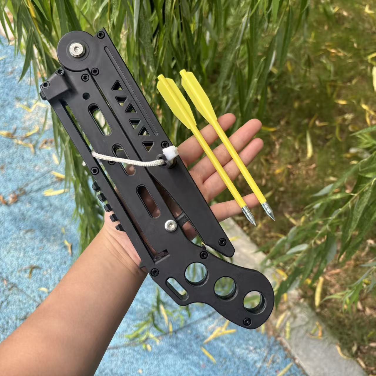 ของเล่นปืนมีดหัวไชเท้าปล่อยเลเซอร์ได้