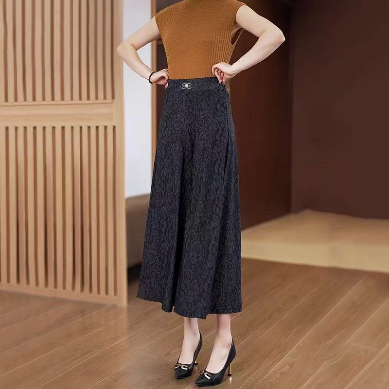 修飾腿型提花冰絲寬褲