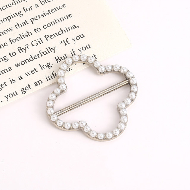 多功能百搭衣角扣