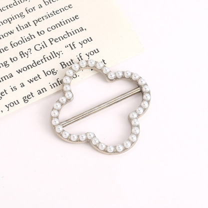 多功能百搭衣角扣