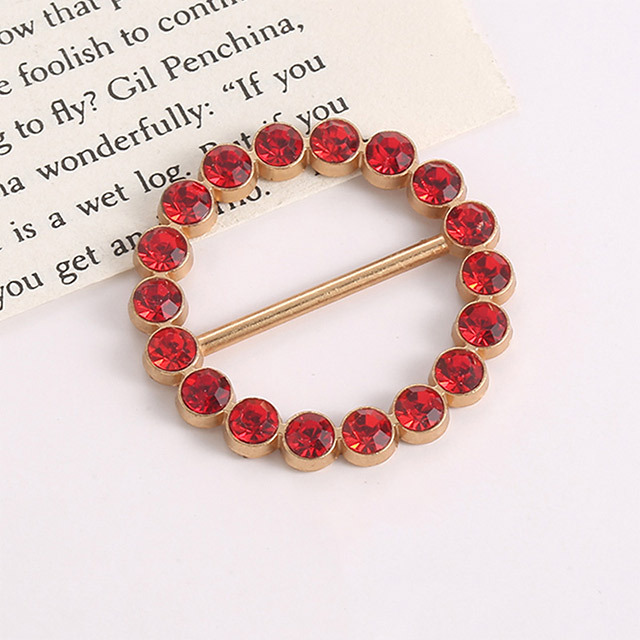 多功能百搭衣角扣