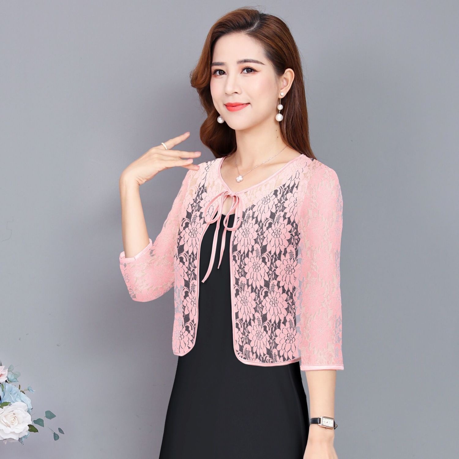 蕾絲鏤空披肩小衫