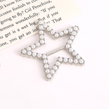 多功能百搭衣角扣