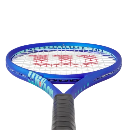 Wilson Ultra 100 V5 Tennis Racket (Unstrung)