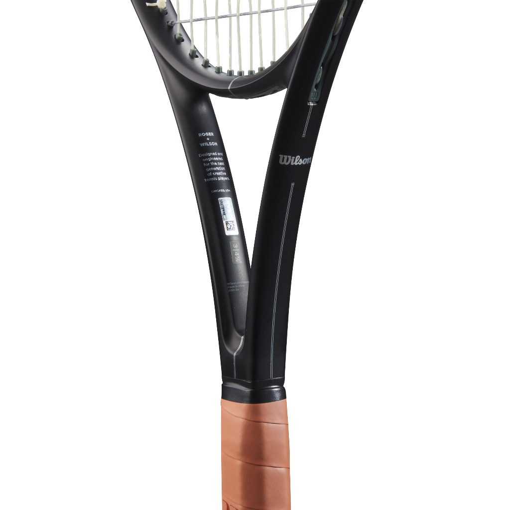 RF 01 Performance Tennis Racket Unstrung WR151411U2