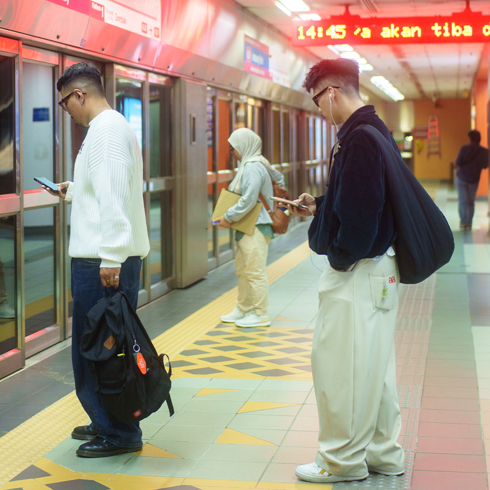 A.A Beige Baggy Pleated