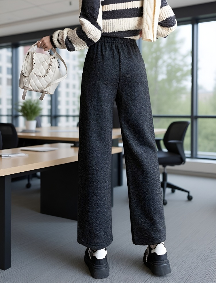 暖かいフリース裏地のディテール写真