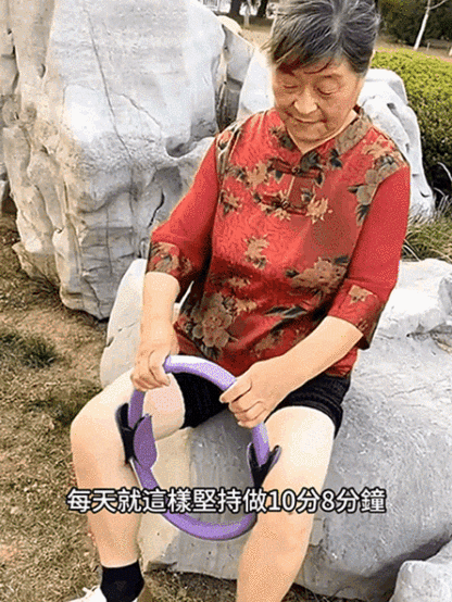 英國專業運動品牌！復健專家與醫師力薦居家抗阻圈，專為中老年人設計，鋼化玻璃纖維內芯 + 泡棉把手安全親膚