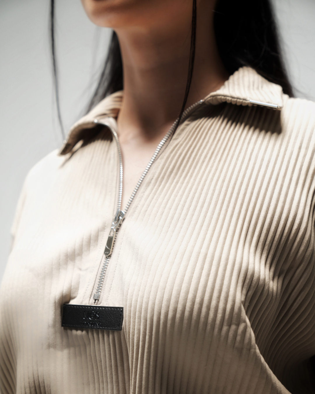 PLISSE POLO SHIRT STONE