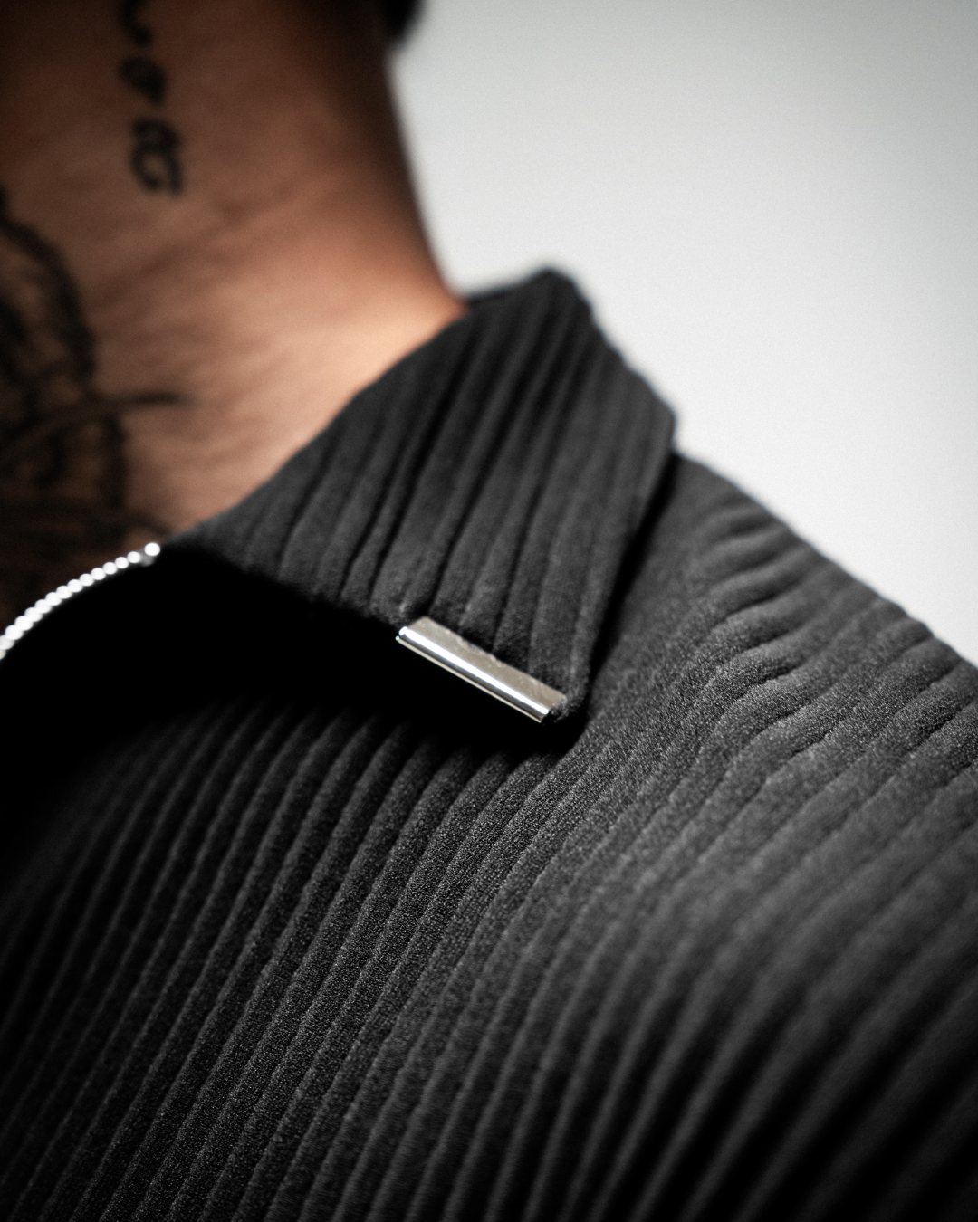 PLISSE POLO SHIRT [EARLY ACCESS]