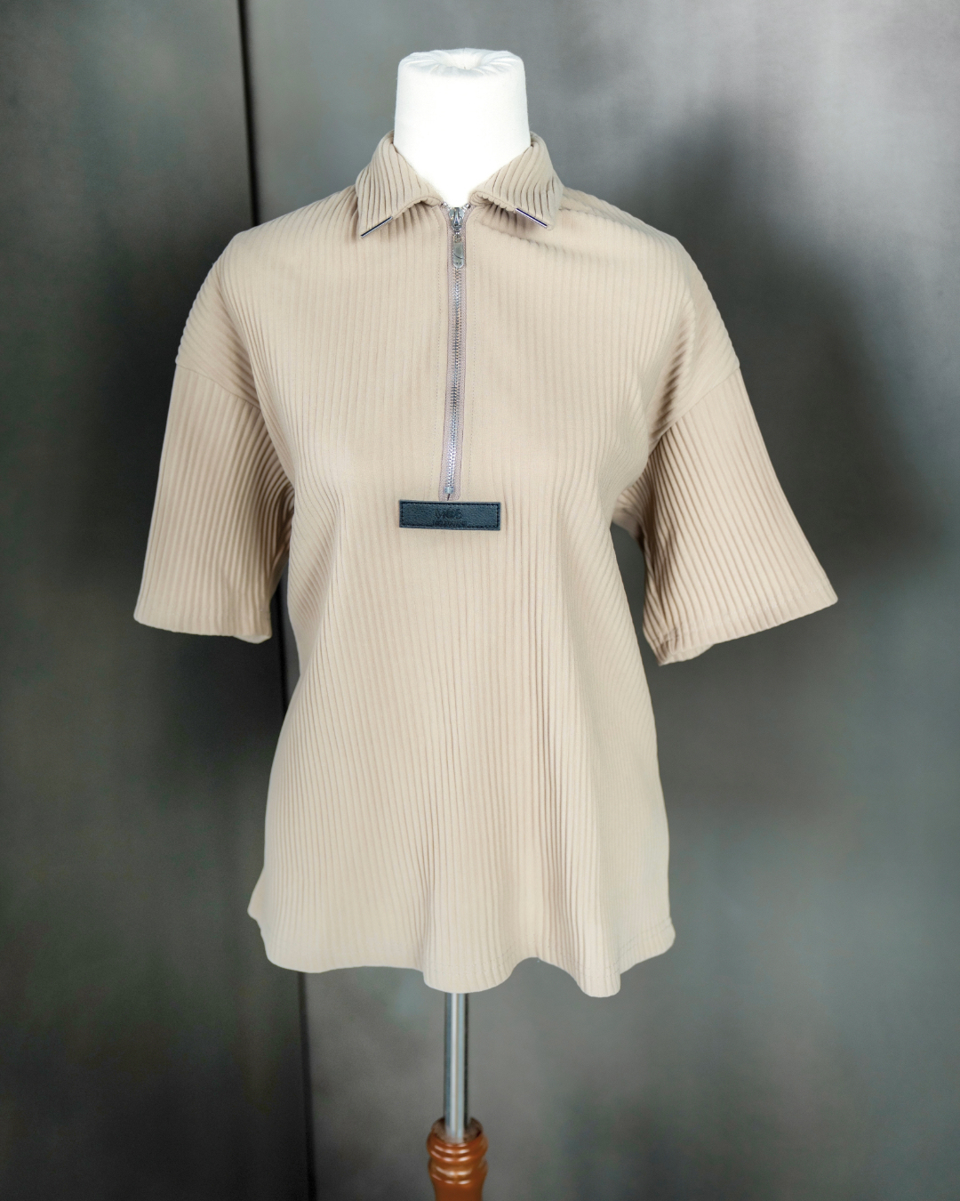 PLISSE POLO SHIRT STONE