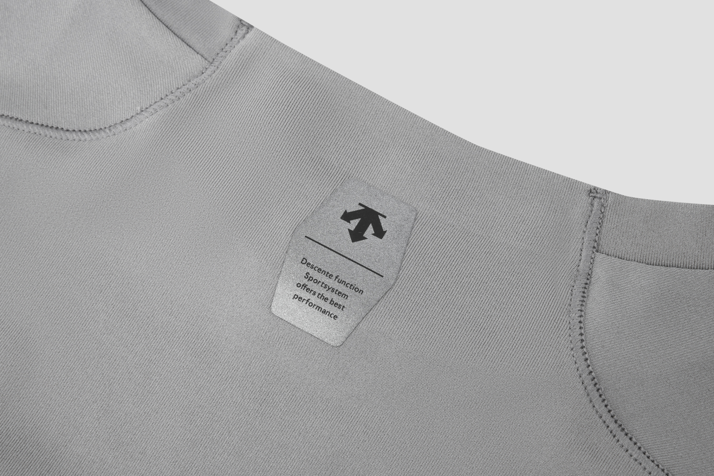 TRAINING Men Short Sleeve T-Shirt