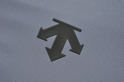 RUNNING Men Woven Jacket-Descente SG