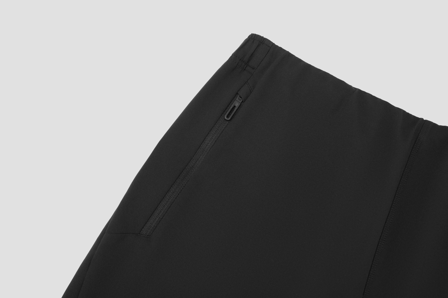 TRAINING Men Woven Pants-Descente SG