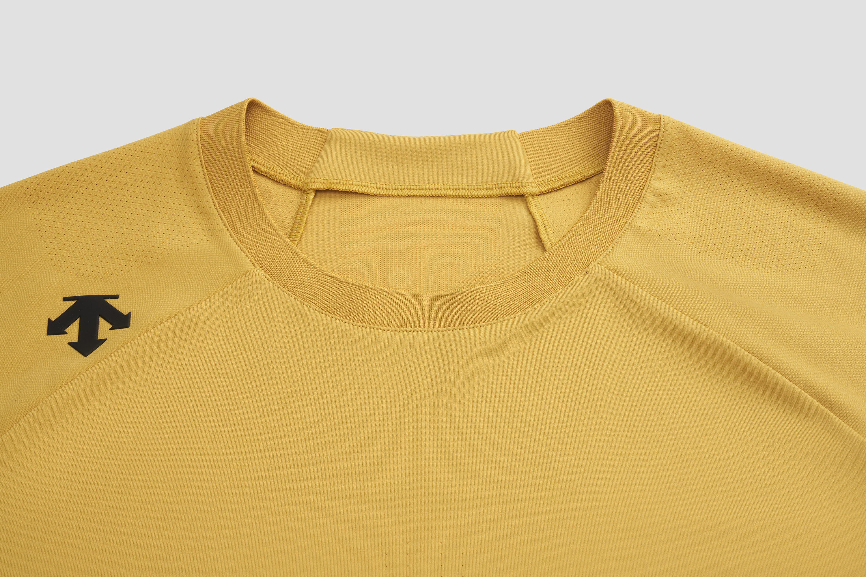 TRAINING Men Short Sleeve T-Shirt