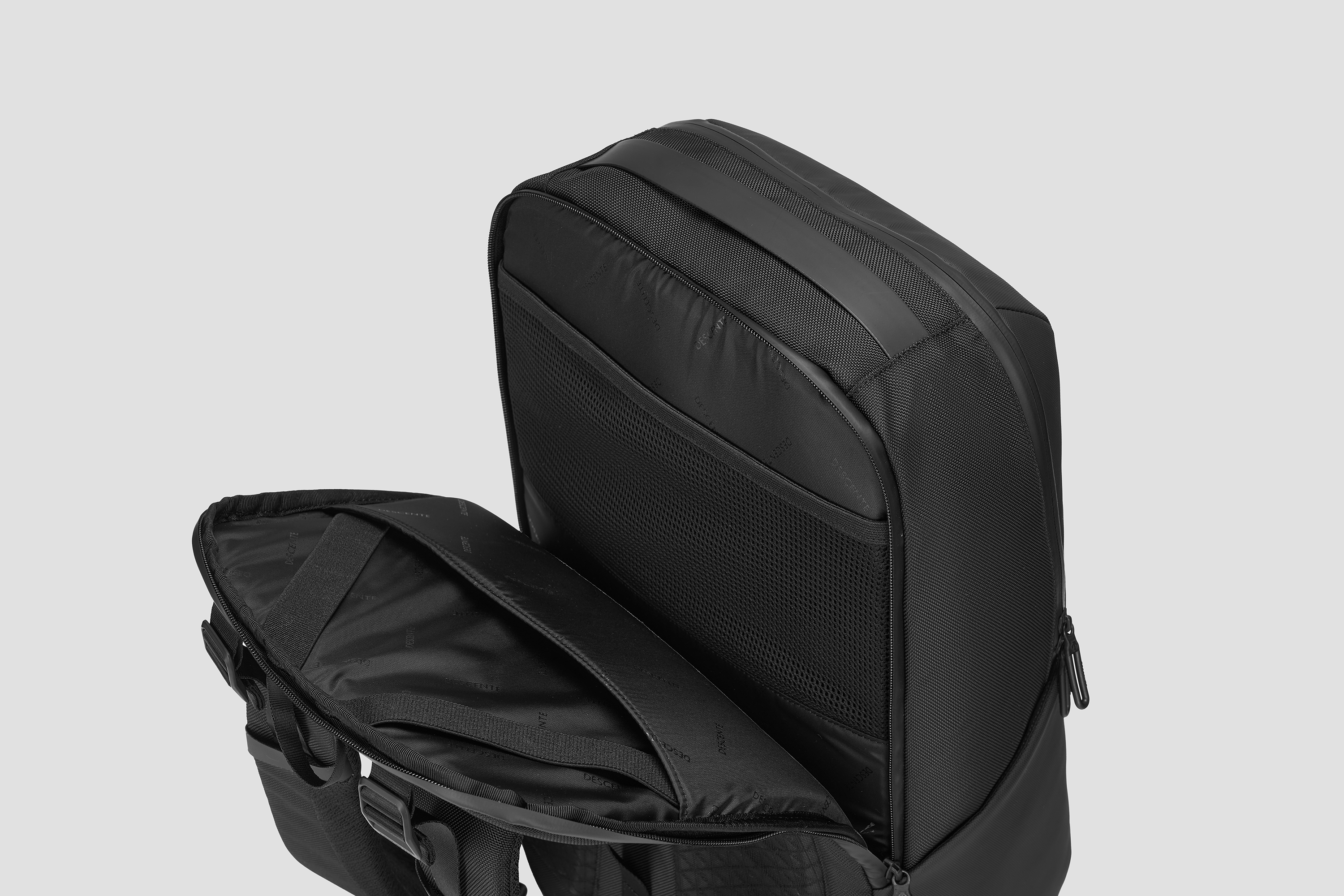 MOVE PACK Unisex Backpack-Descente SG