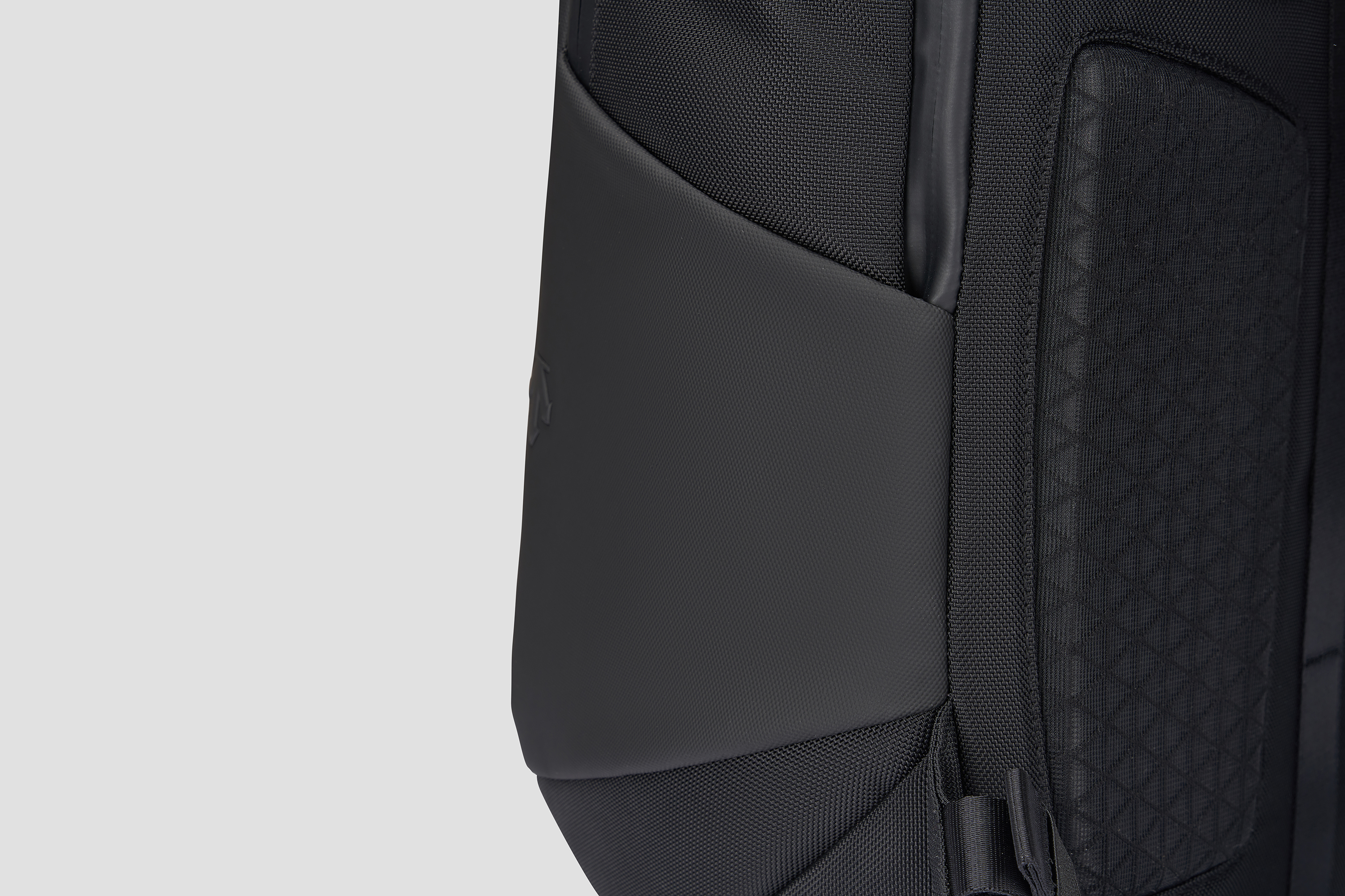 MOVE PACK Unisex Backpack-Descente SG