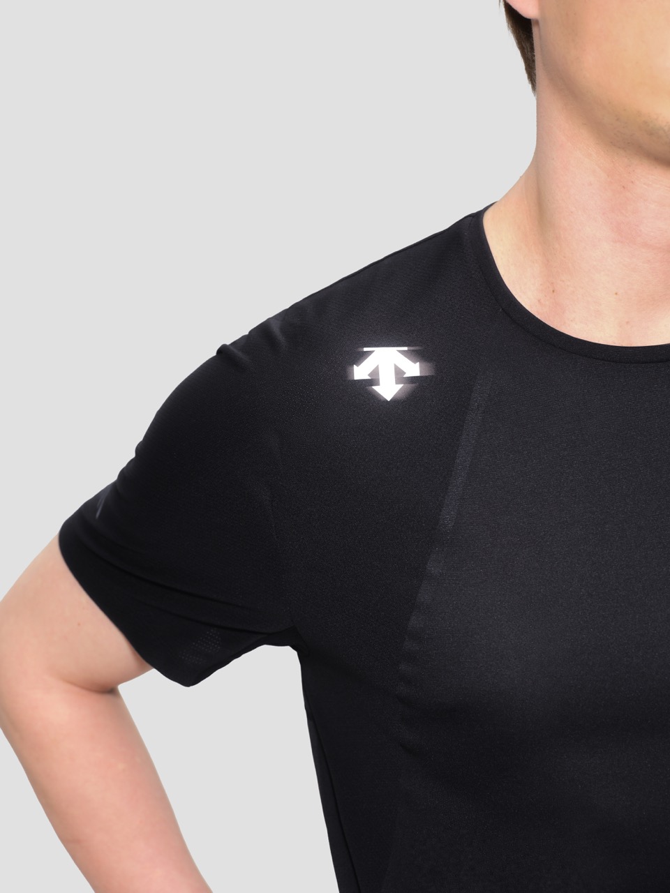 SHORT SLEEVE TEE