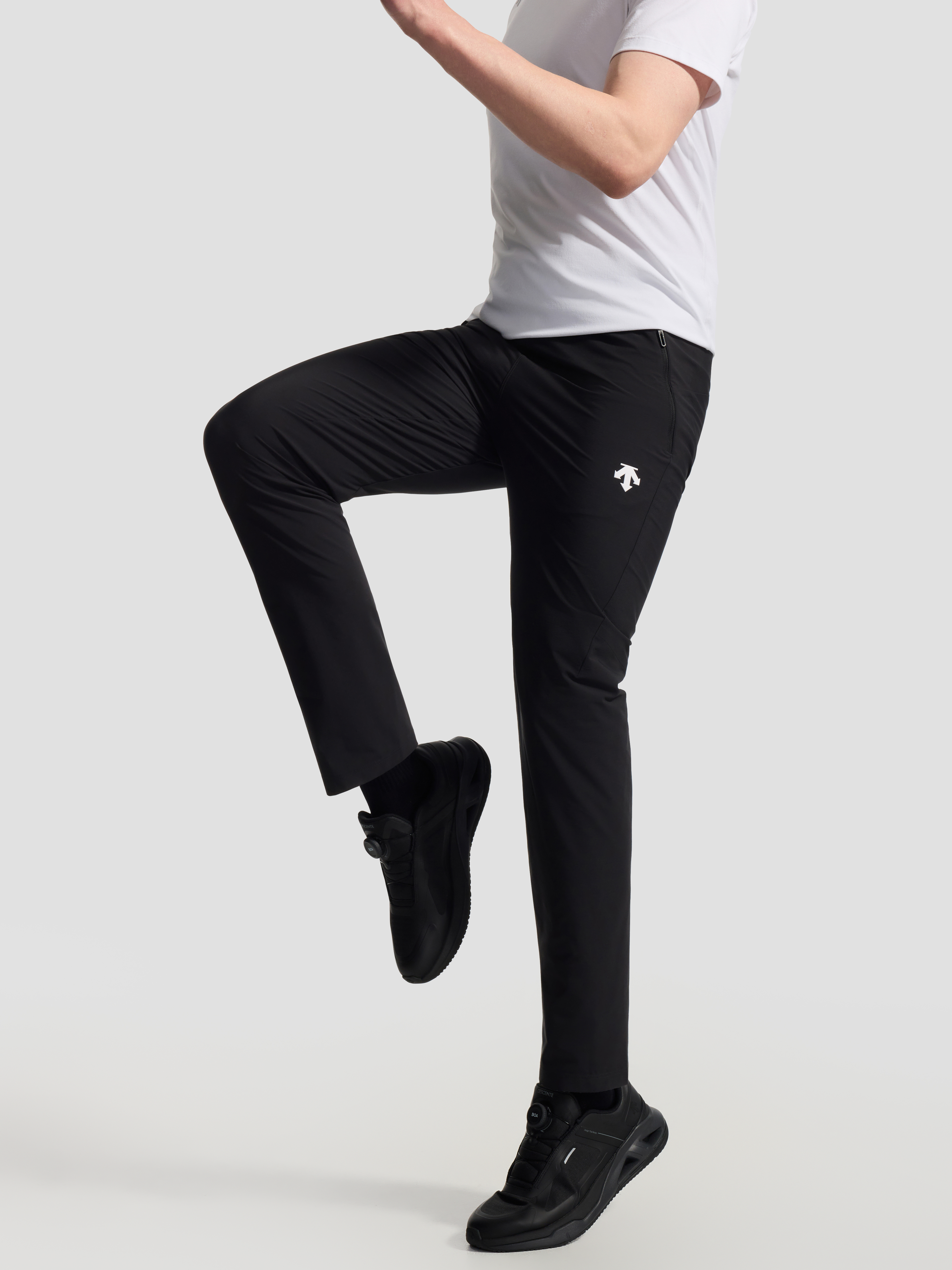 TRAINING Woven Pants