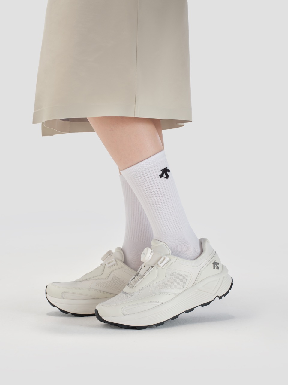 Women's Dualis Wire Shoes