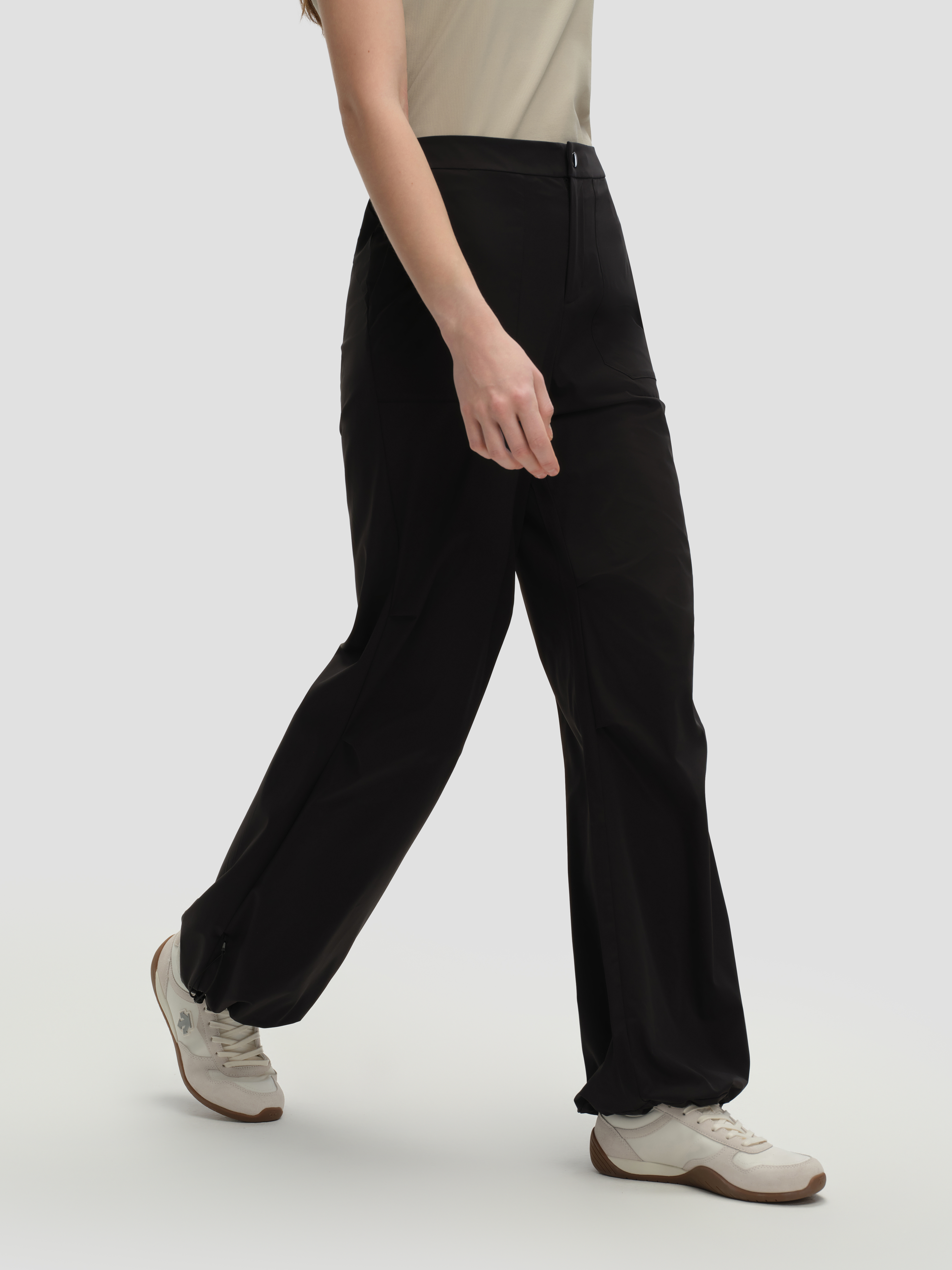 WOMEN'S STUDIO WOVEN PANTS