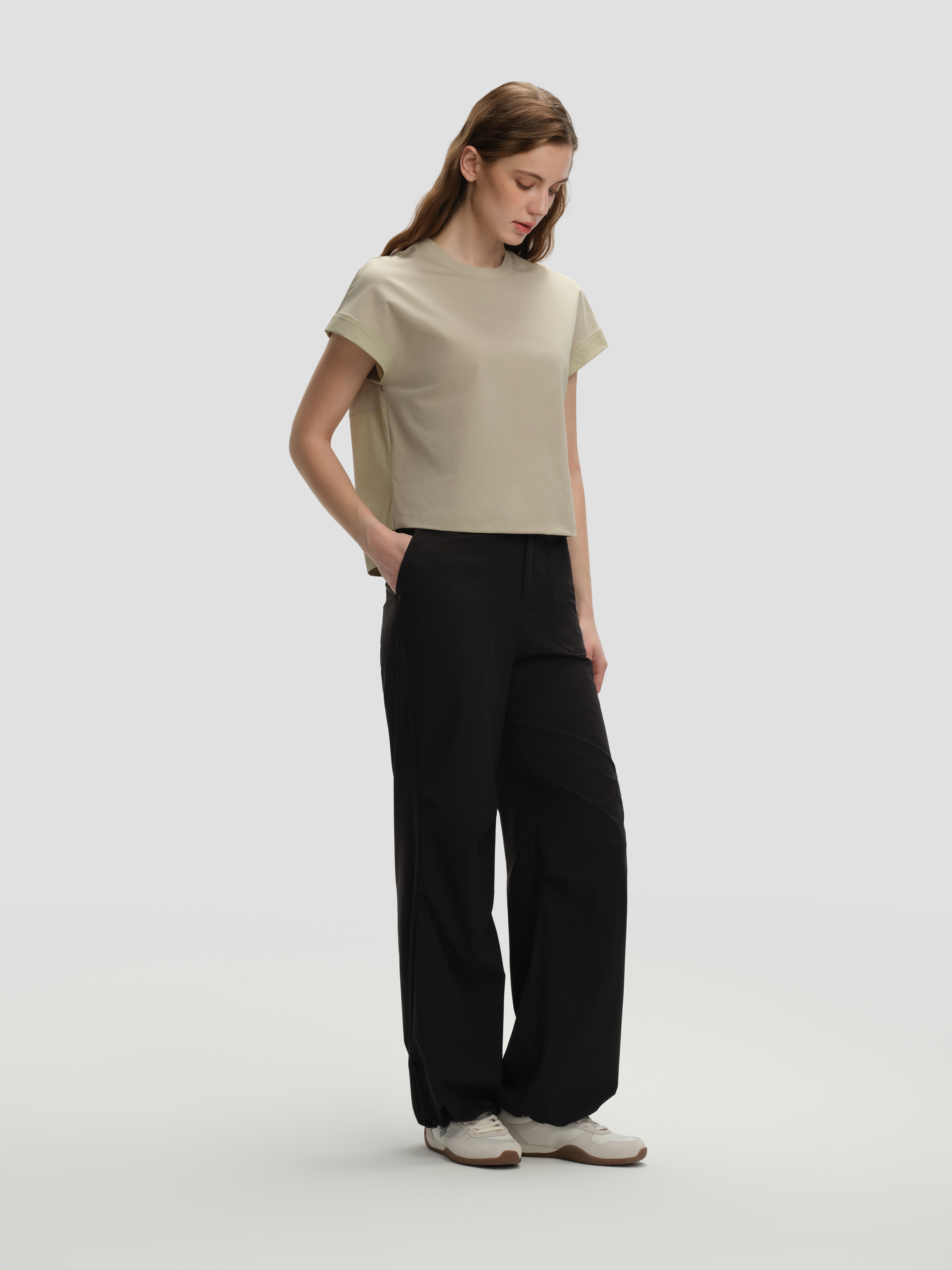 WOMEN'S STUDIO WOVEN PANTS