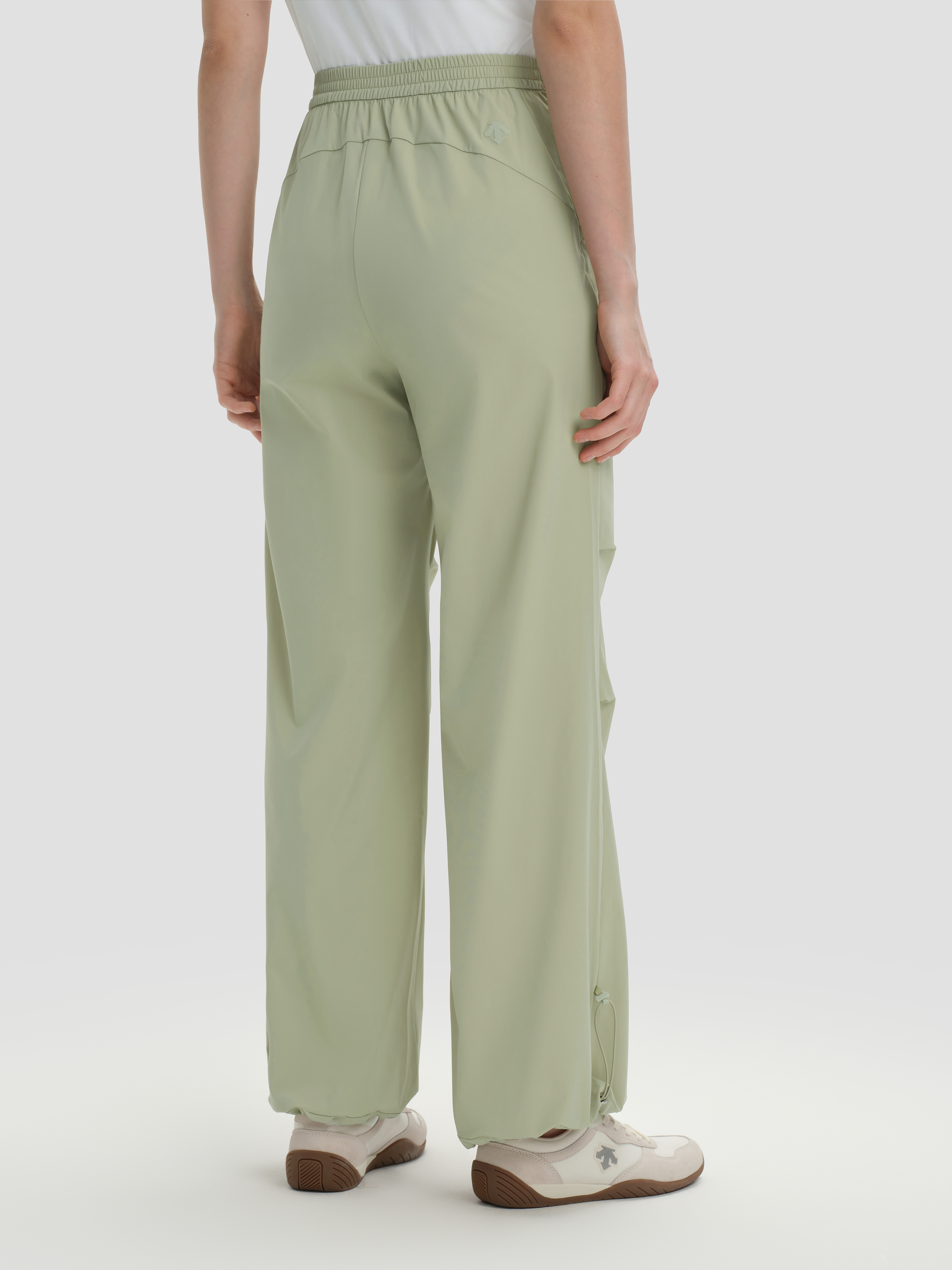 WOMEN'S STUDIO WOVEN PANTS