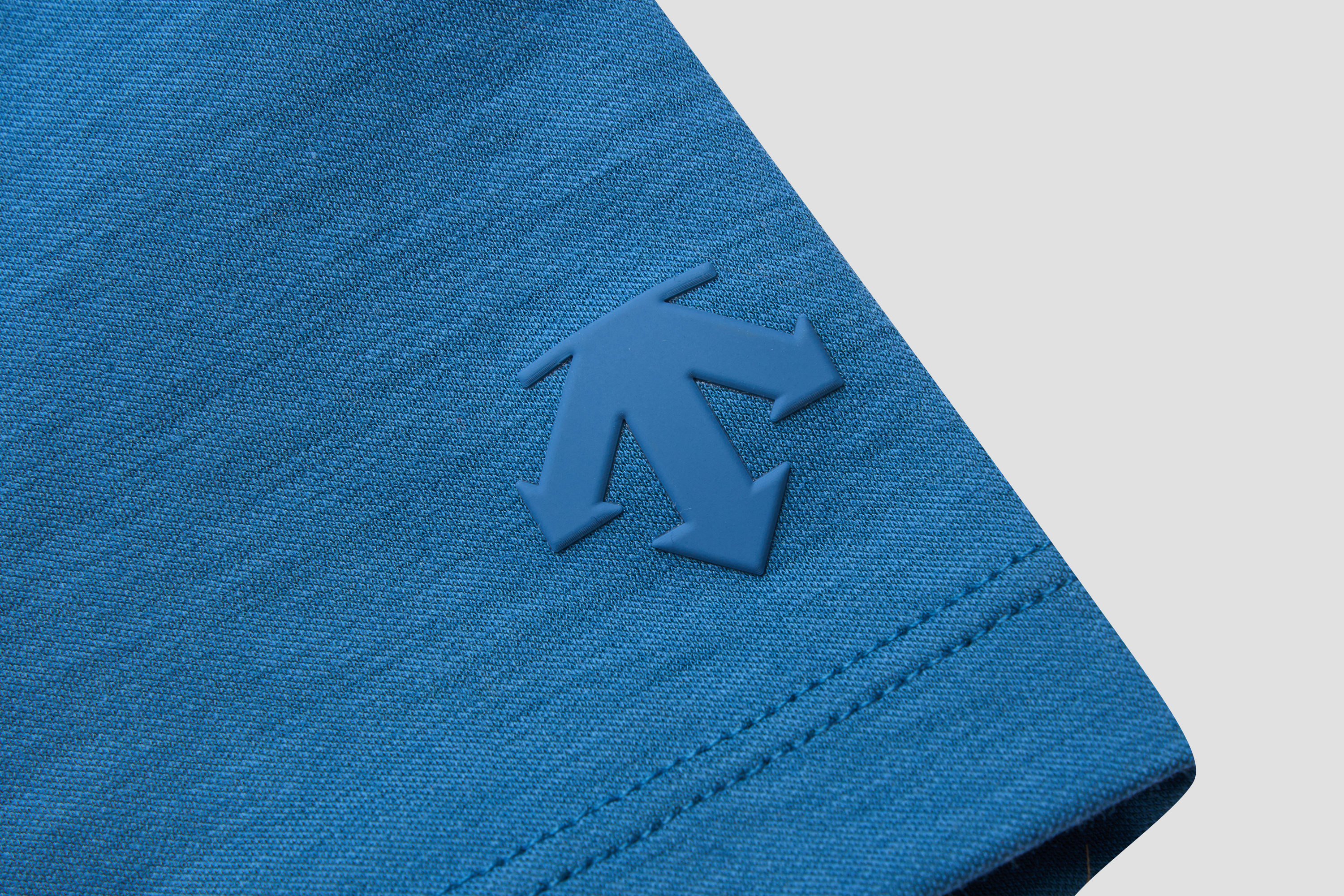 WOMEN'S STUDIO SHORT SLEEVE TEE