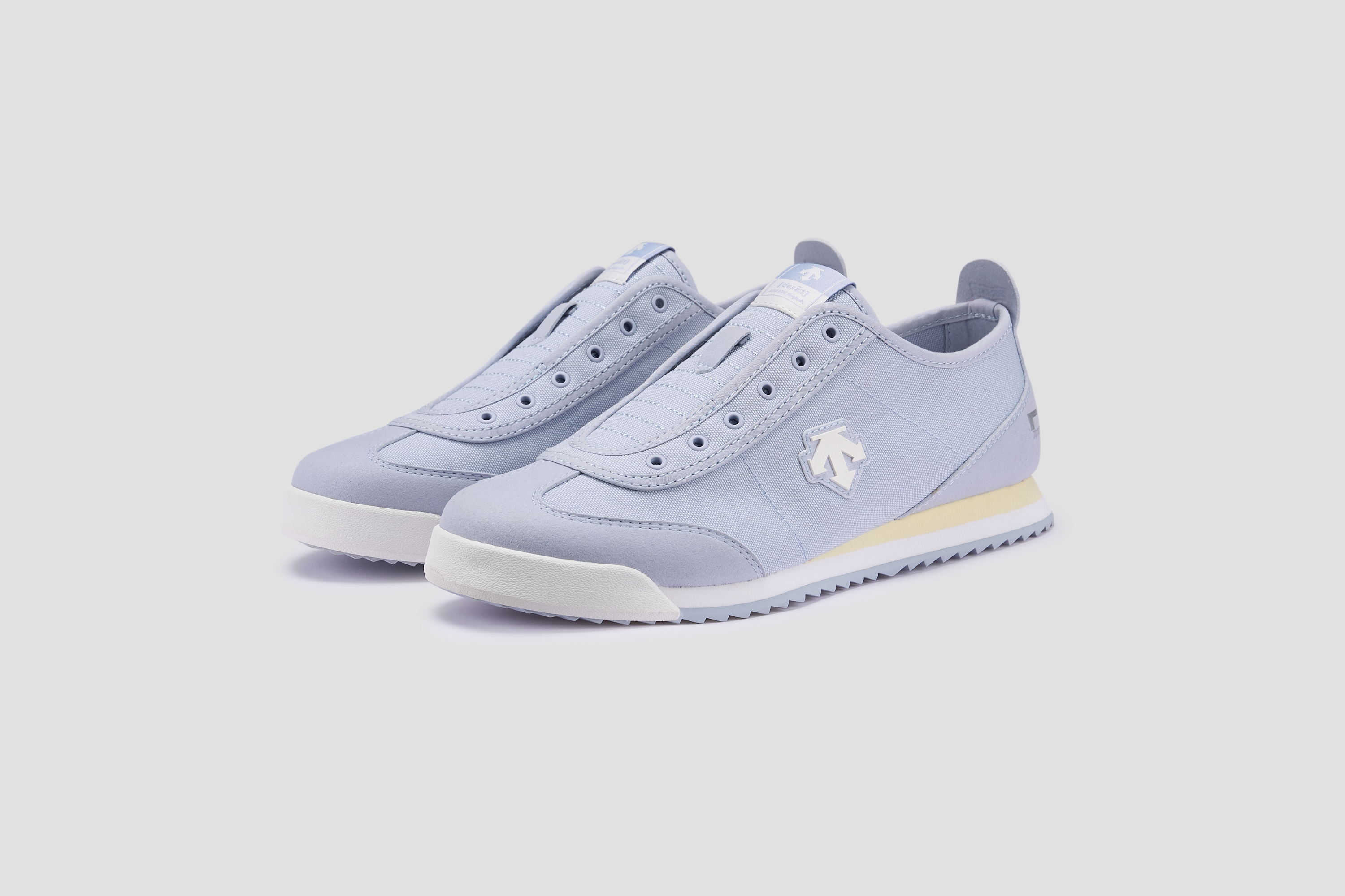 WOMEN'S CHRON Series Slip-On Casual Sneakers