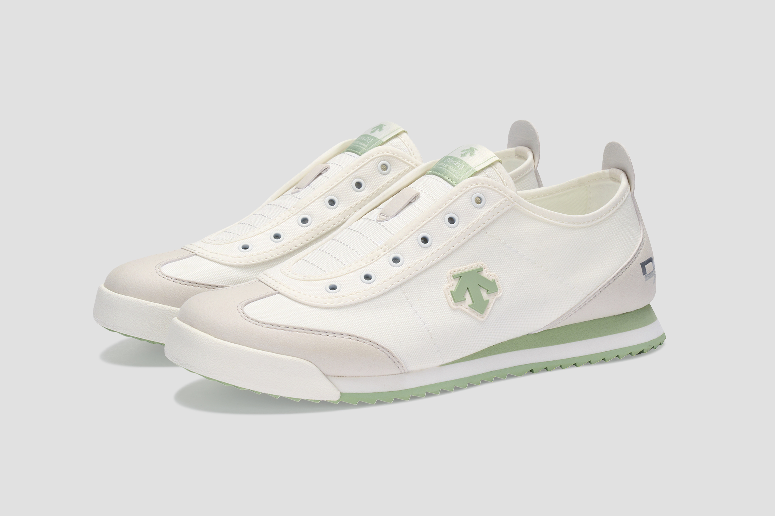 WOMEN'S CHRON Series Slip-On Casual Sneakers