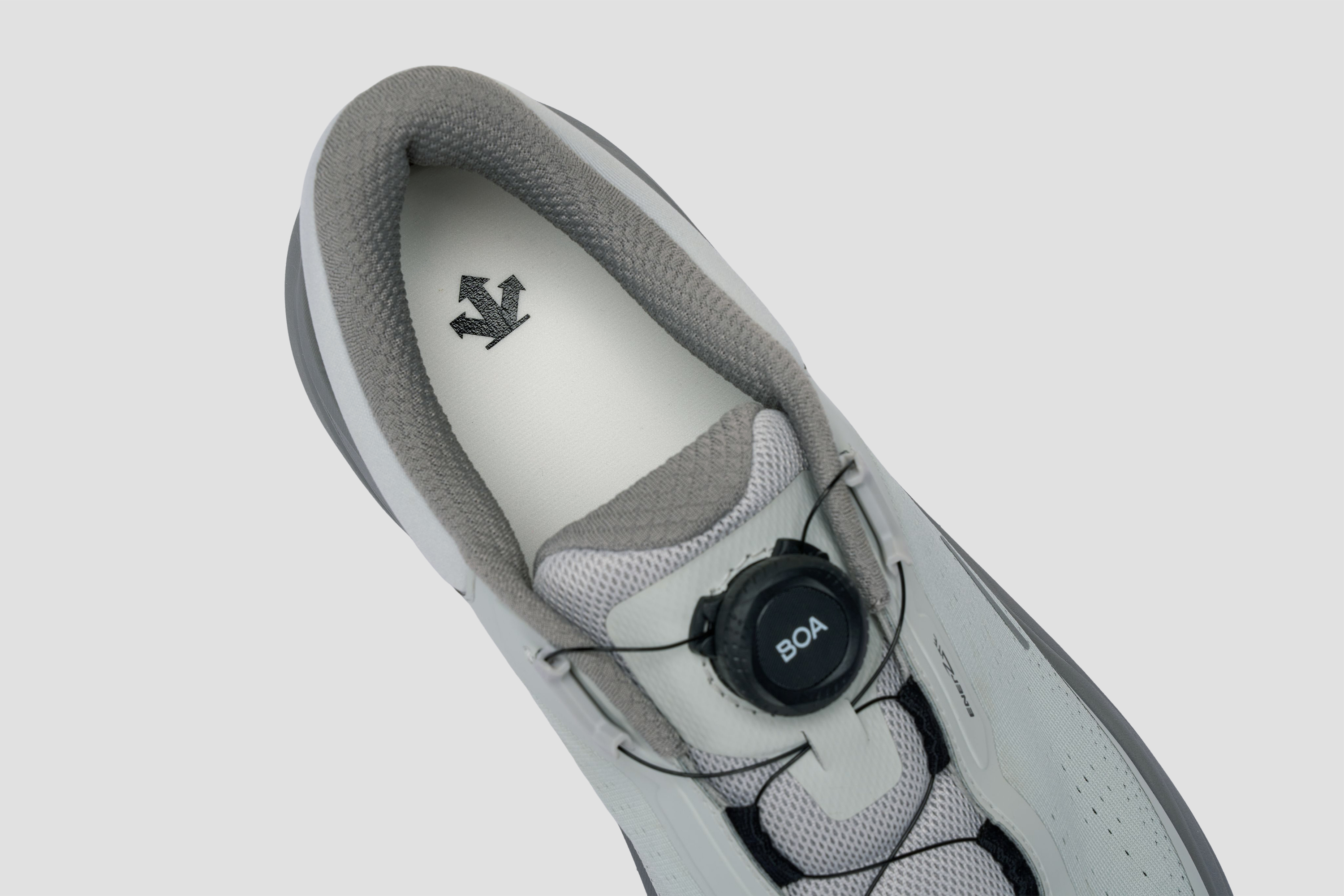 Men's Running LAVITATE 4.0 WIRE