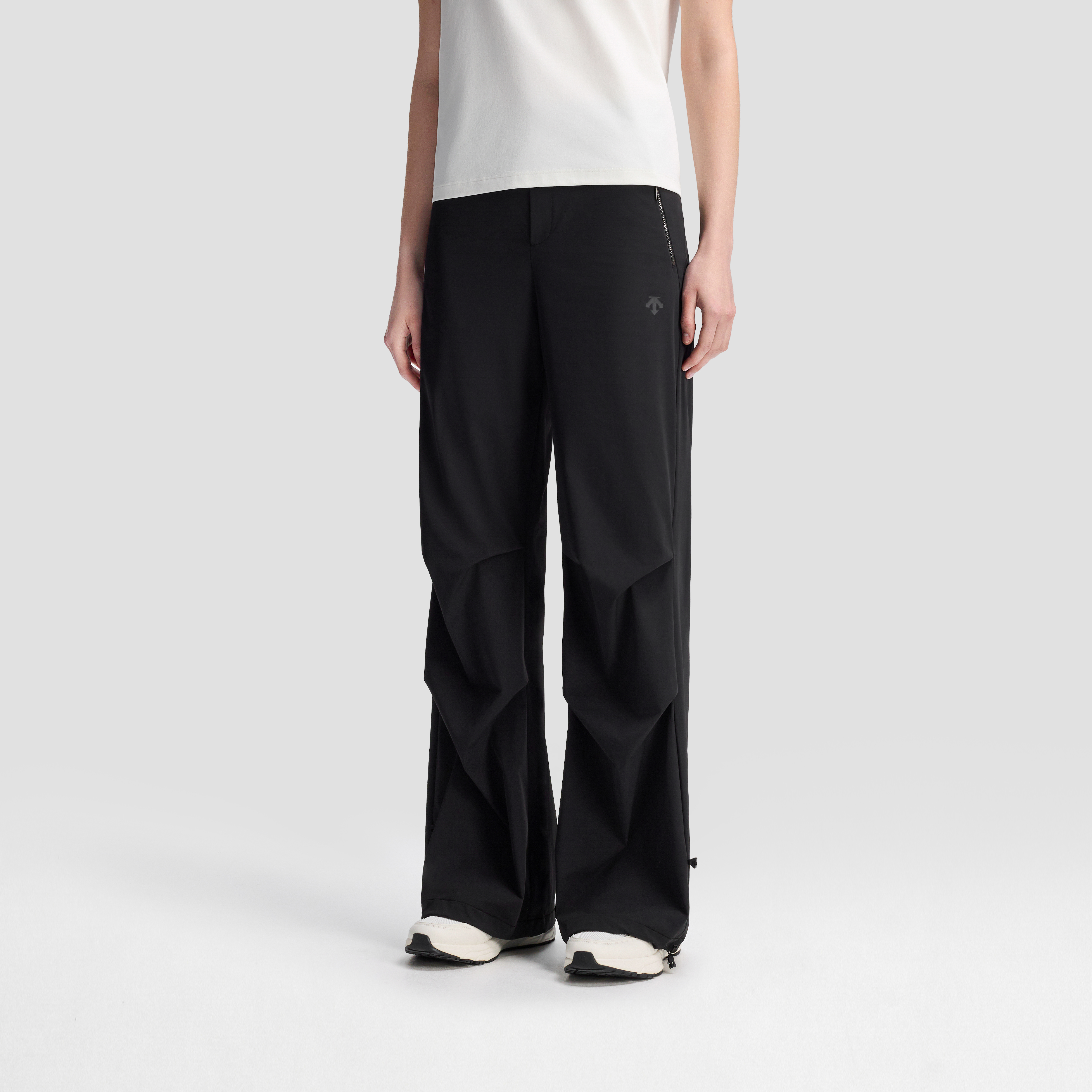 Women's Studio Woven Sports Pants