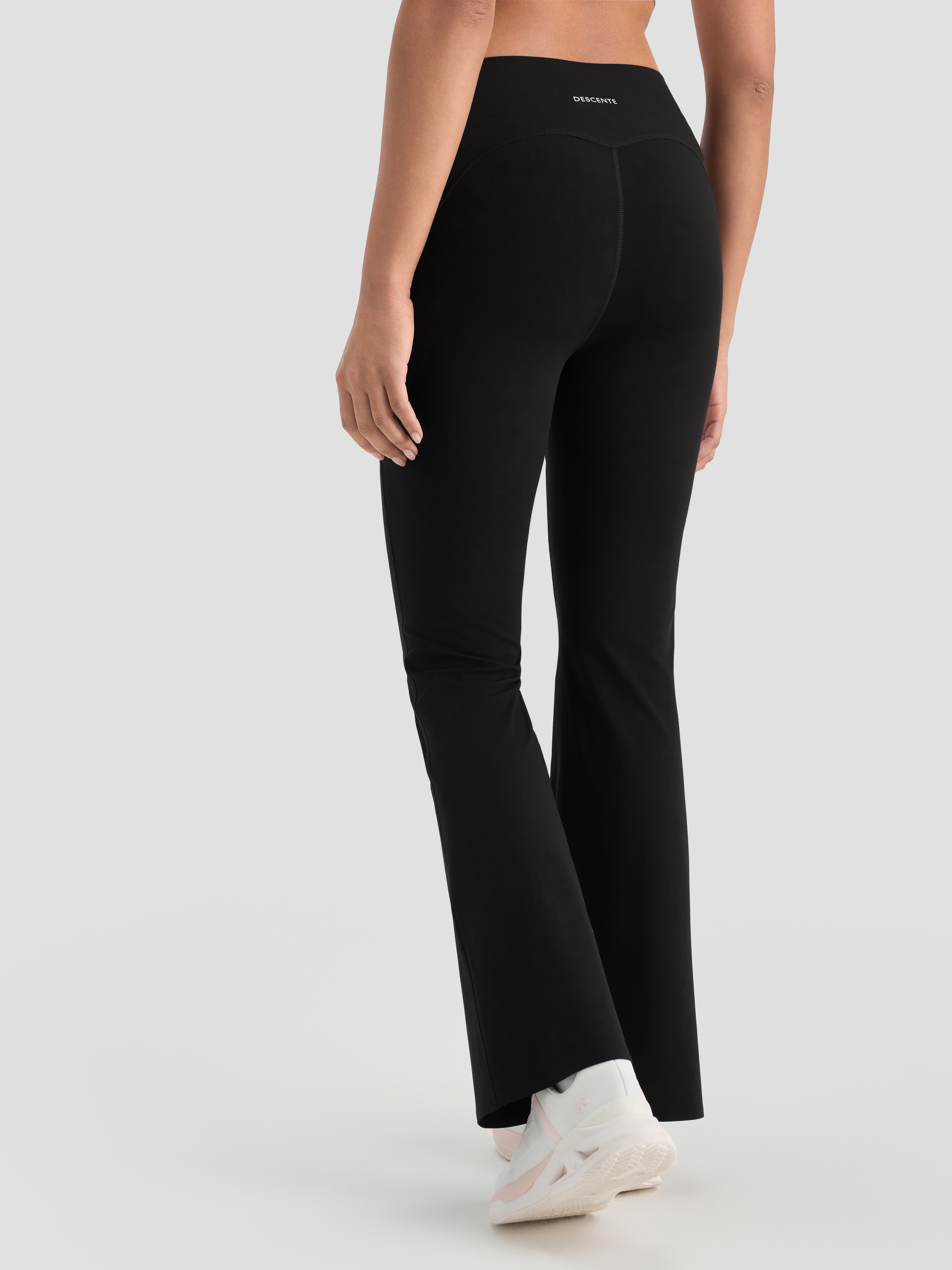 WOMEN'S TRAINING Flared Leggings
