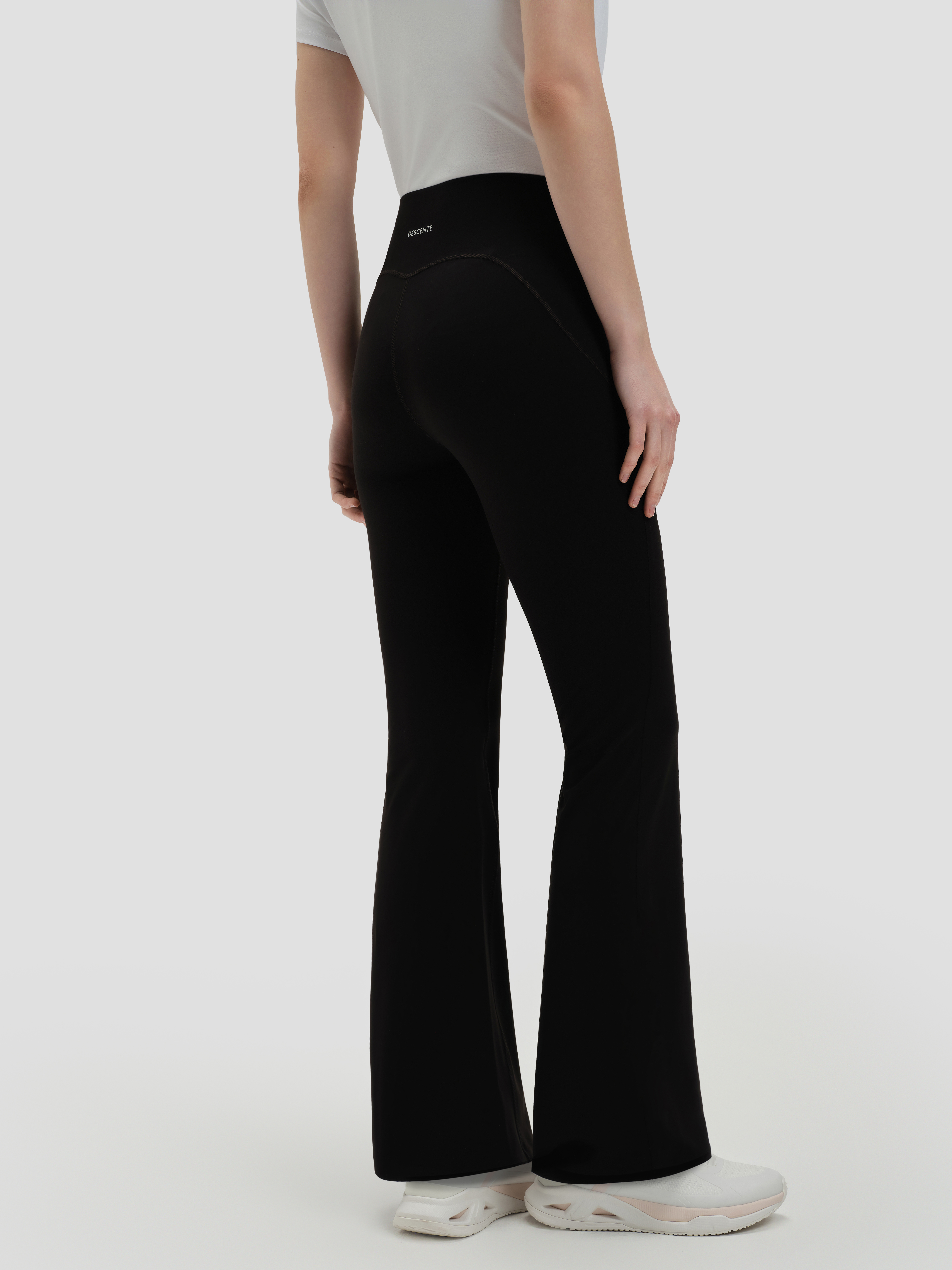 WOMEN'S TRAINING Flared Leggings
