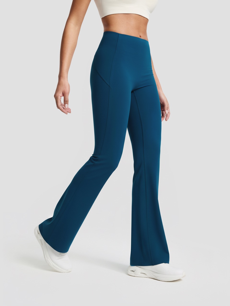 WOMEN'S TRAINING Flared Leggings