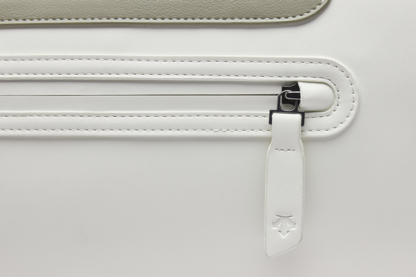 GOLF FIELD Shoulder Bag-Descente SG