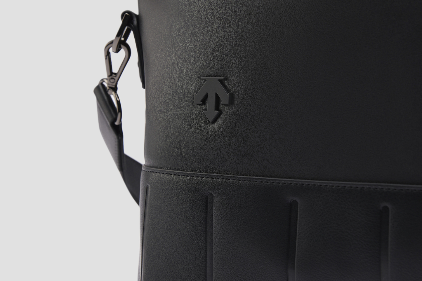 GOLF FIELD Shoulder Bag-Descente SG